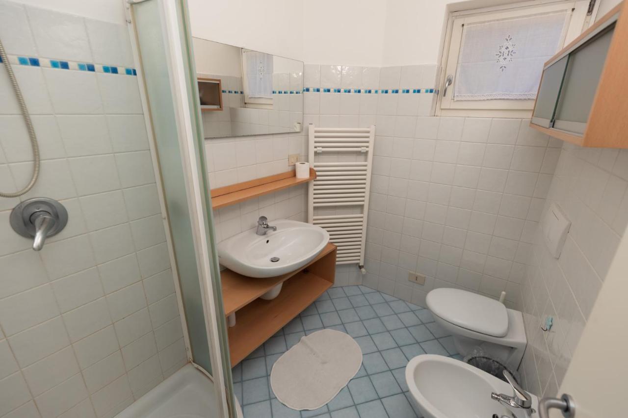 Вилла Casa Piazza Del Porto Ловере Экстерьер фото